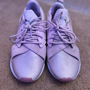 Women’s Pink Pumas